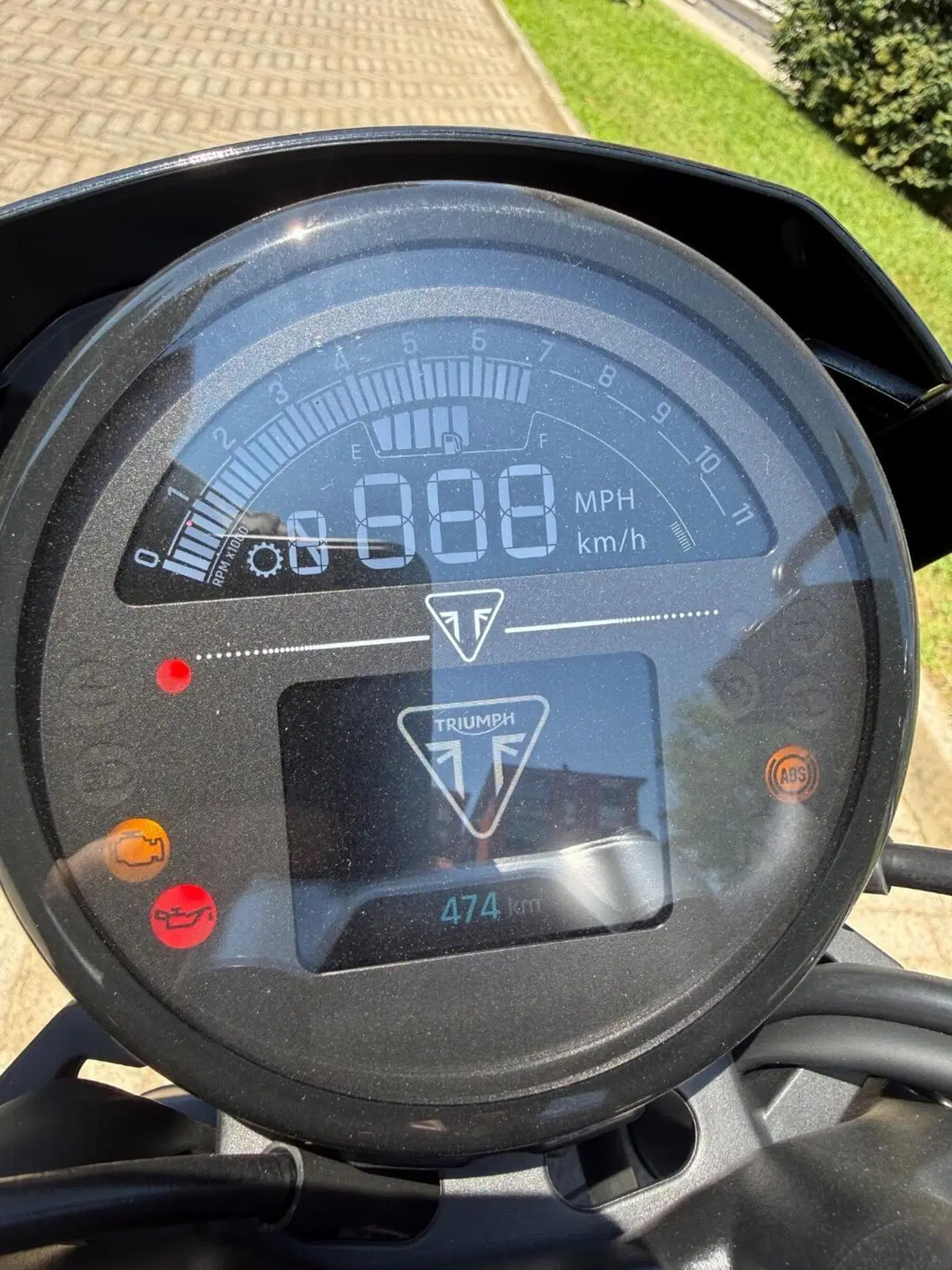 Triumph Trident 660 Triple Tribute Edition (2025 - 26) (7)