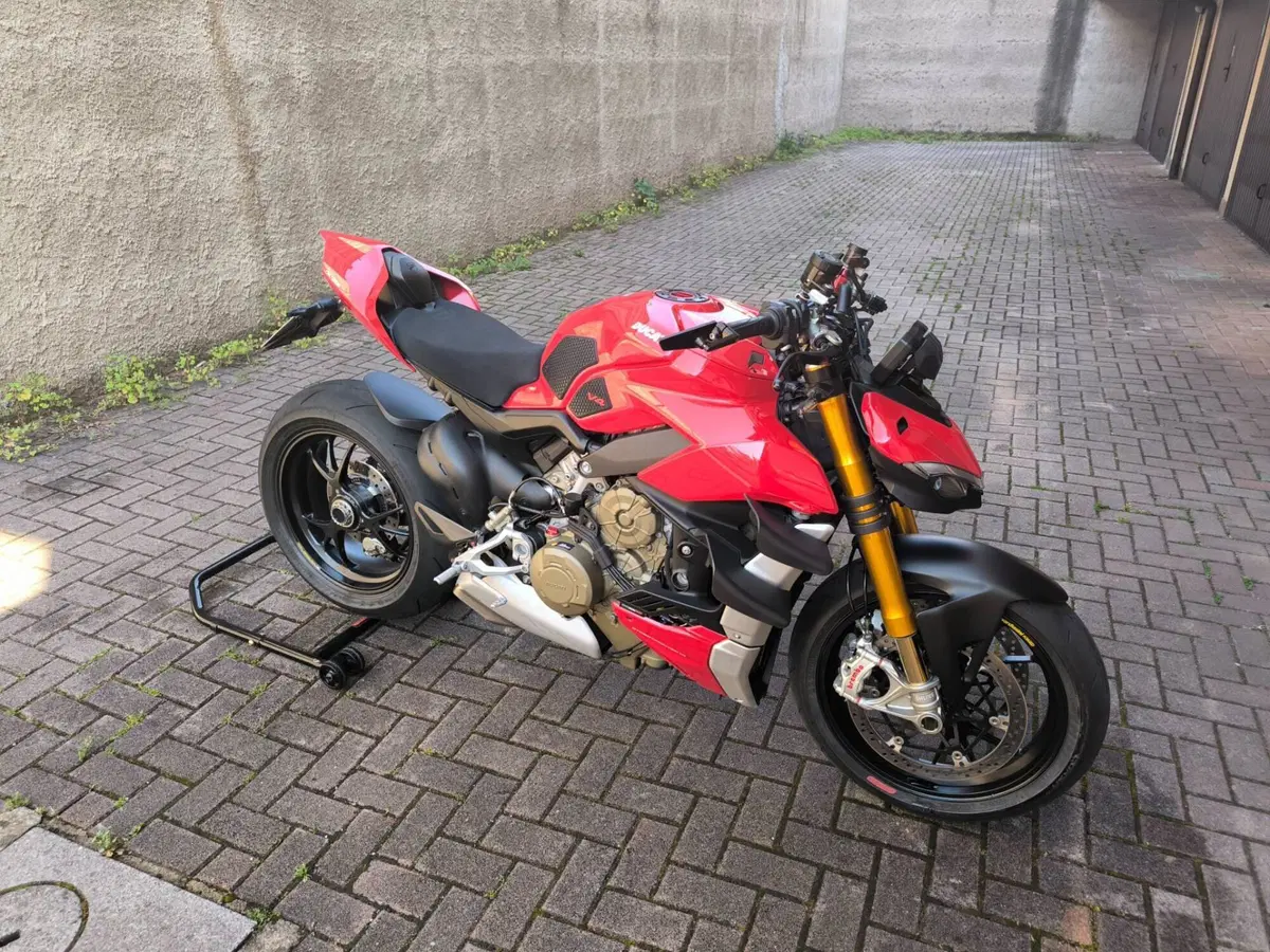 Ducati Streetfighter V4 1100 S (2020) (4)