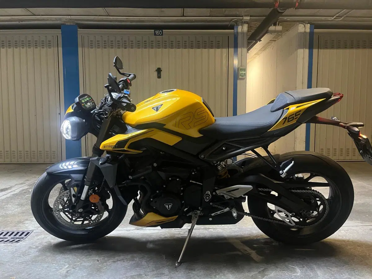 Triumph Street Triple 765 RS (2023 - 26)