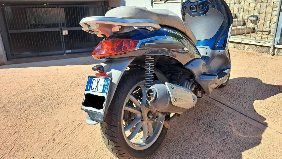 Piaggio Beverly 125 (2002 - 06) (3)