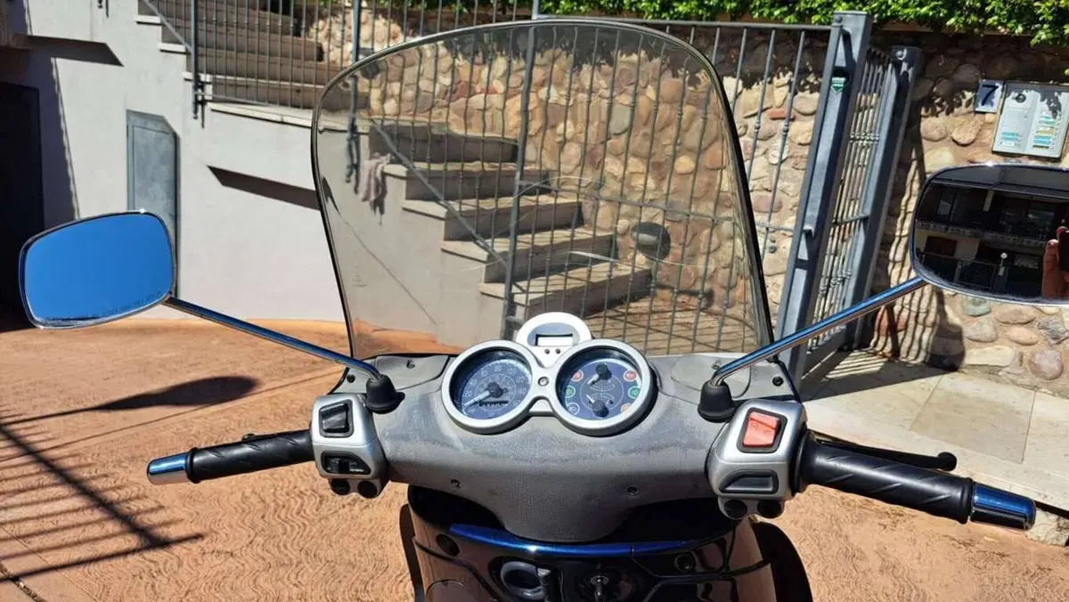 Piaggio Beverly 125 (2002 - 06) (4)