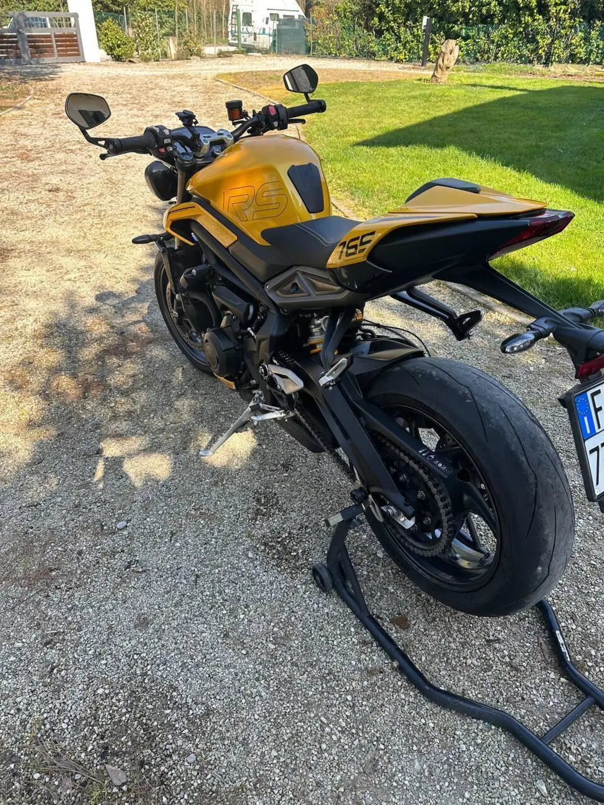 Triumph Street Triple 765 RS (2023 - 26) (4)