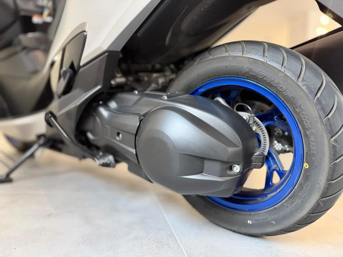 Suzuki Burgman 400 (2022 - 24) (7)