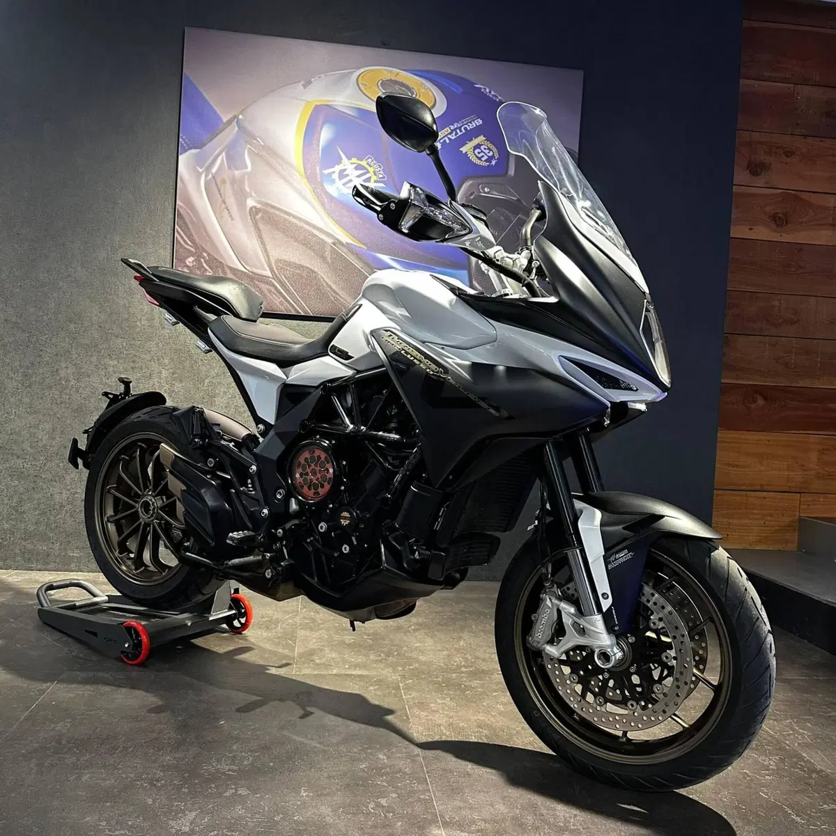 MV Agusta Turismo Veloce 800 Lusso SCS (2017 - 20)