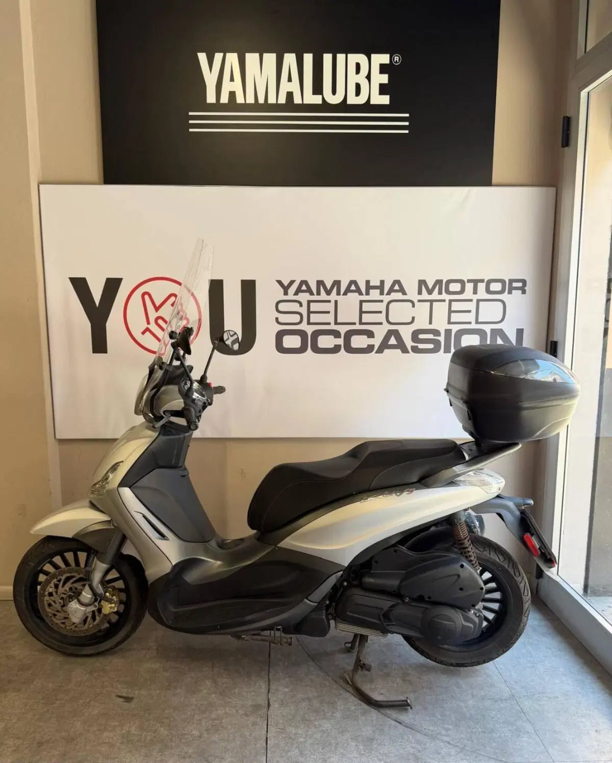 Piaggio Beverly 300 i.e. ABS-ASR (2016 - 20) (2)