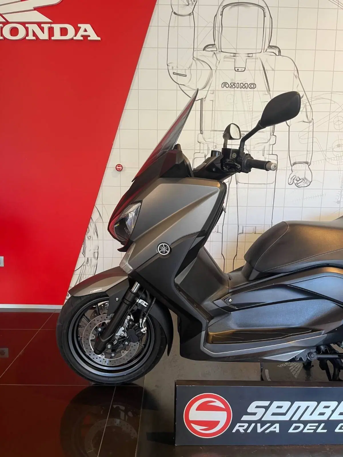 Yamaha X-Max 400 ABS (2013 - 16) (6)