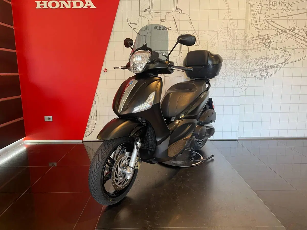 Piaggio Beverly 350 ABS (2016 - 20) (5)