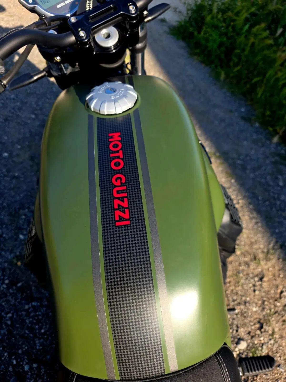 Moto Guzzi V7 Stone Ten (2024 - 25) (6)