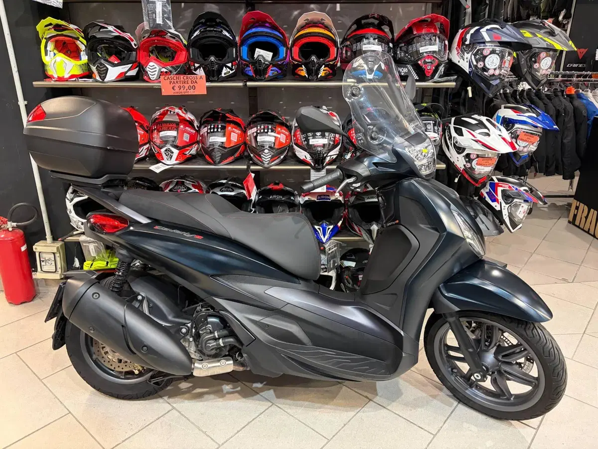 Piaggio Beverly 300 ABS-ASR (2021 - 25)