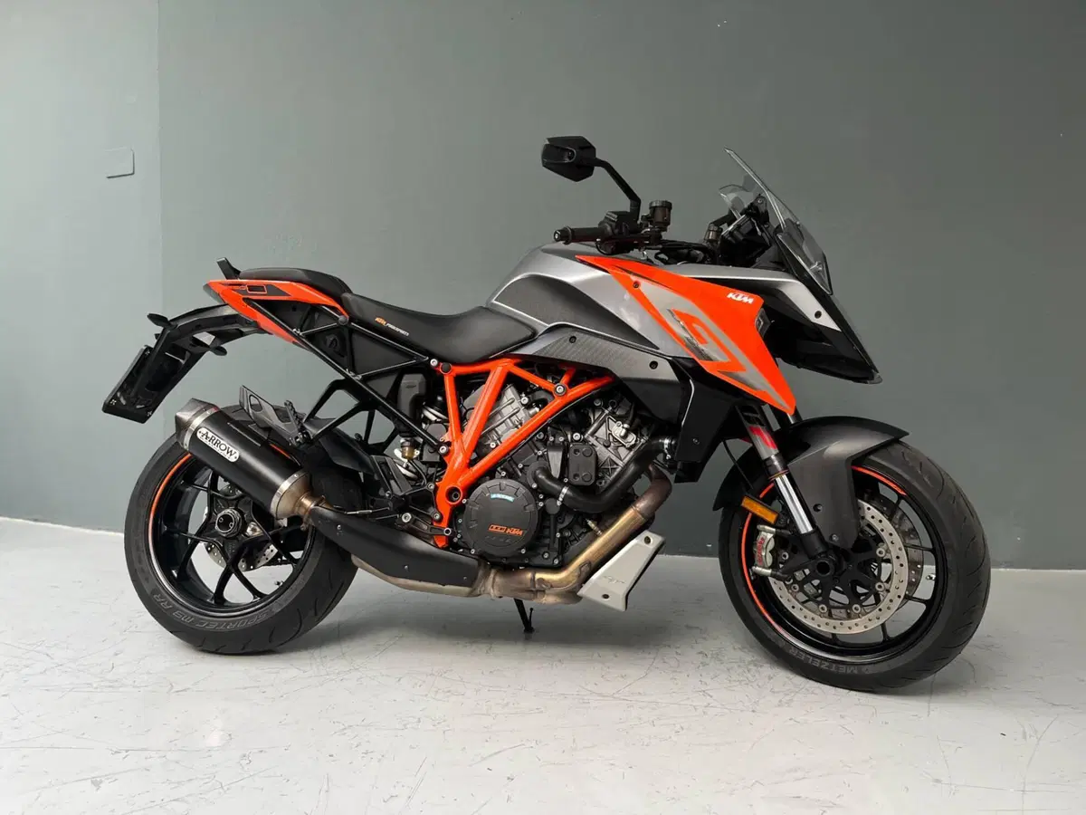 KTM 1290 Super Duke GT ABS (2016 - 18)