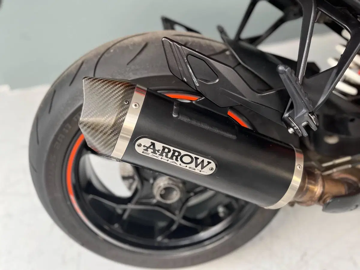 KTM 1290 Super Duke GT ABS (2016 - 18) (12)