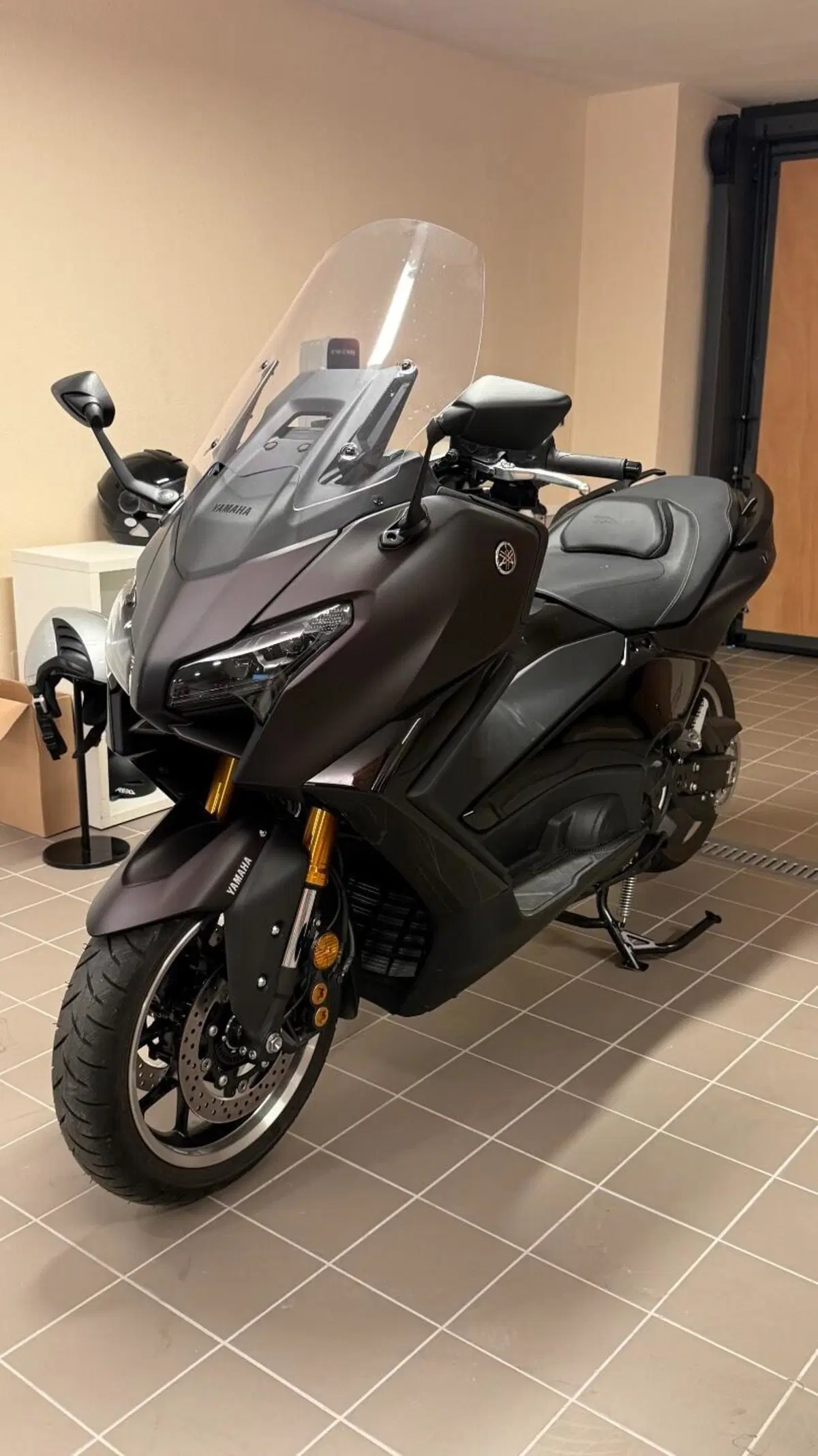 Yamaha T-Max 560 Tech Max (2025 - 26)