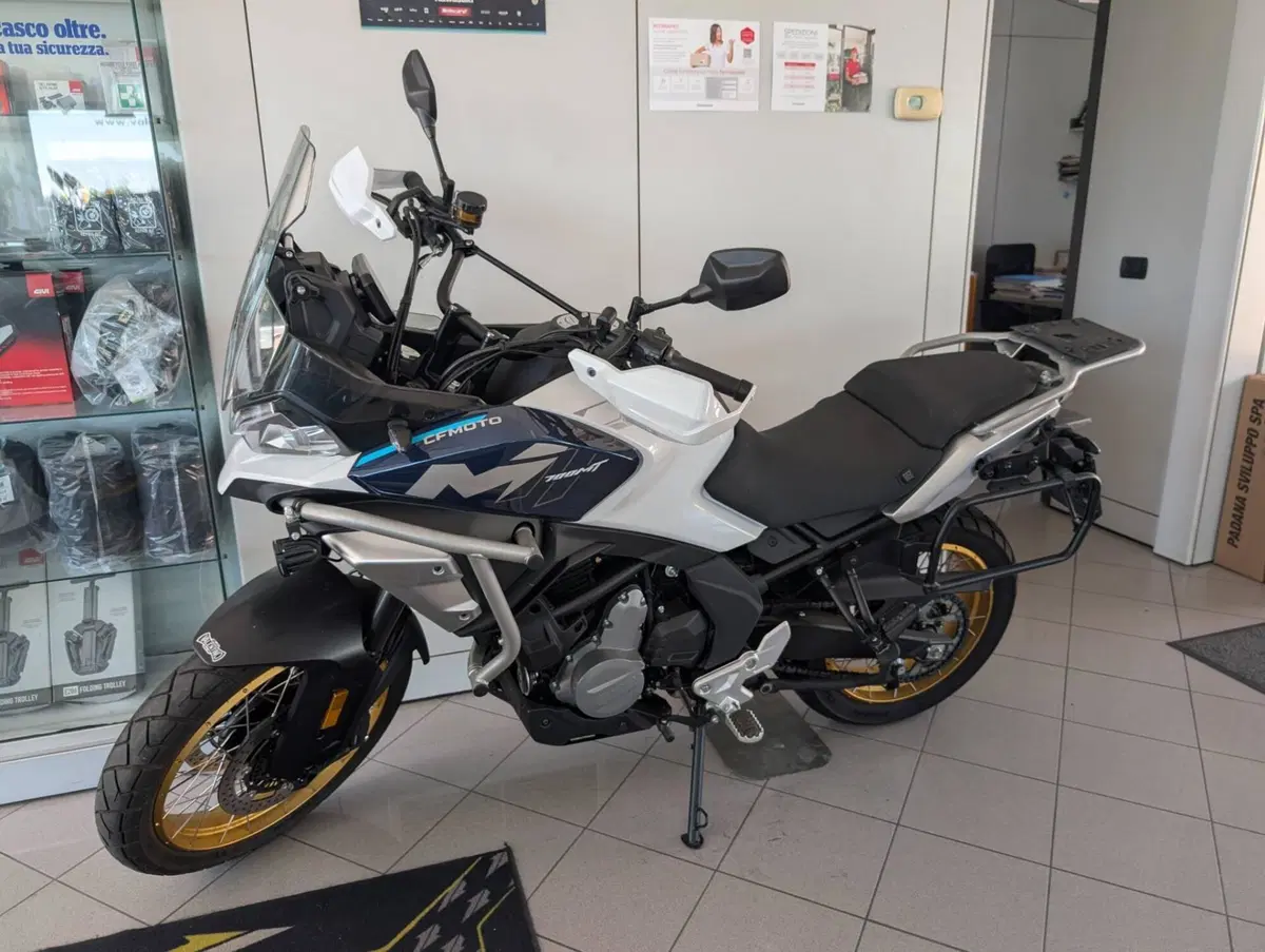 CFMOTO 700MT Adventure (2025 - 26) (4)