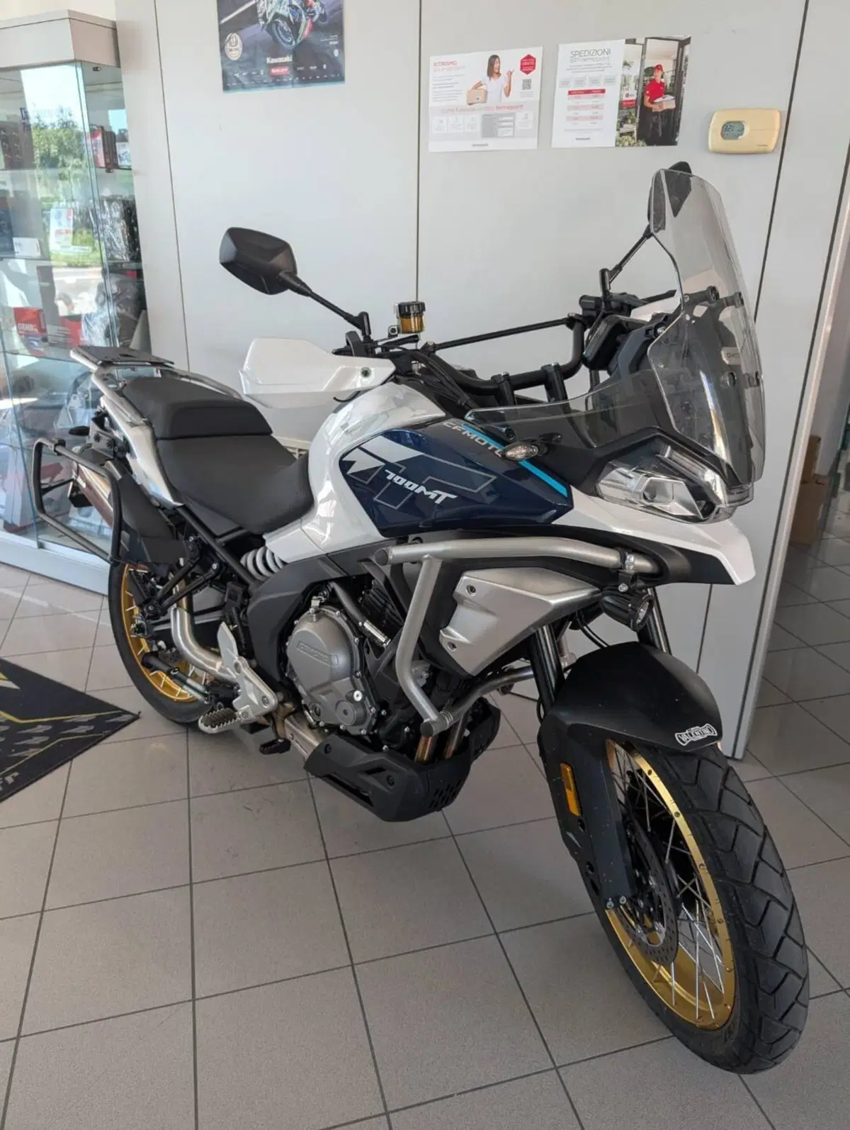 CFMOTO 700MT Adventure (2025 - 26) (2)