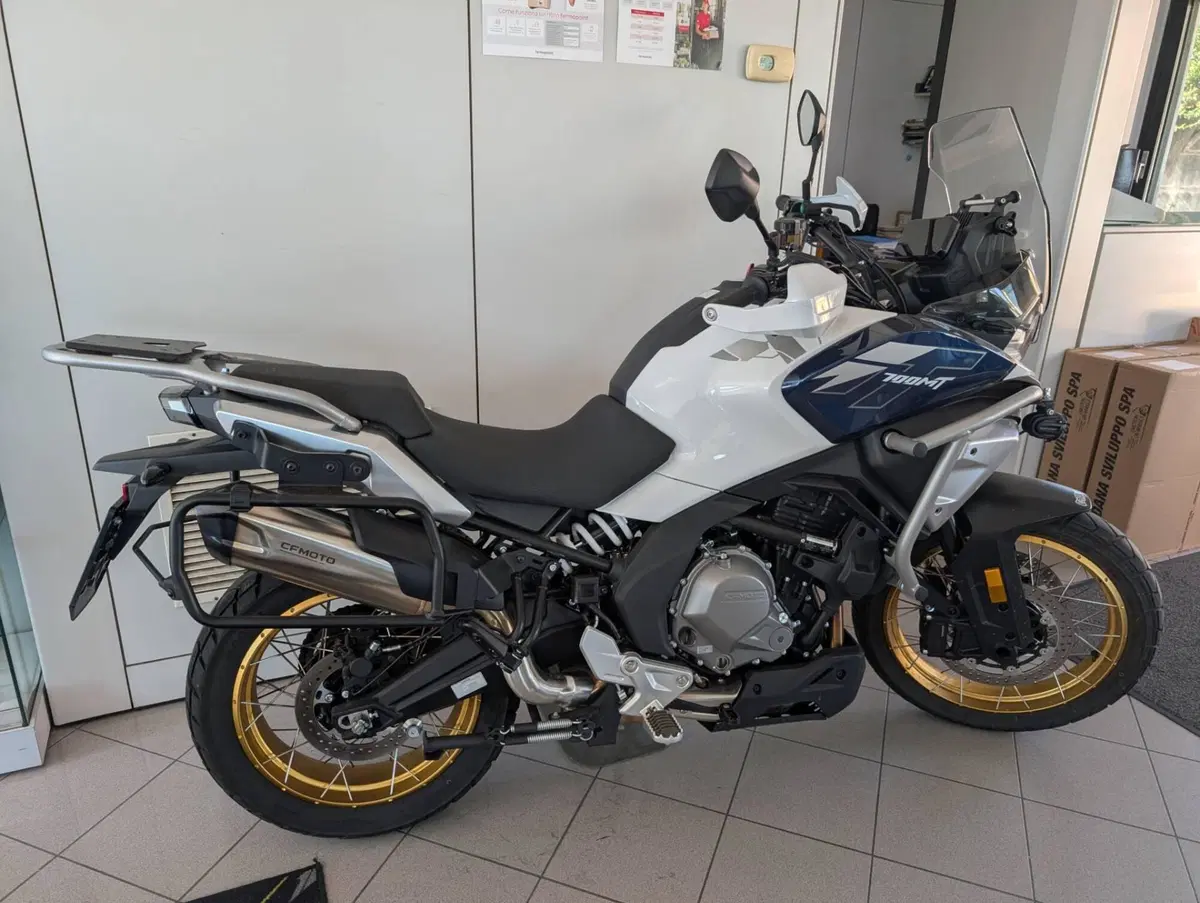 CFMOTO 700MT Adventure (2025 - 26) (5)