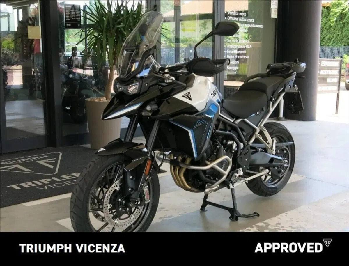 Triumph Tiger 900 Alpine Special Edition (2026) (2)