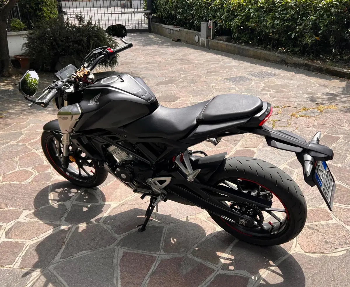 Honda CB 125 R (2018 - 20) (3)