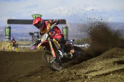 MXGP 2026 rd.11 QUALIFYING RACE. Lucas avanza, si rivede Laengenfelder [VIDEO]