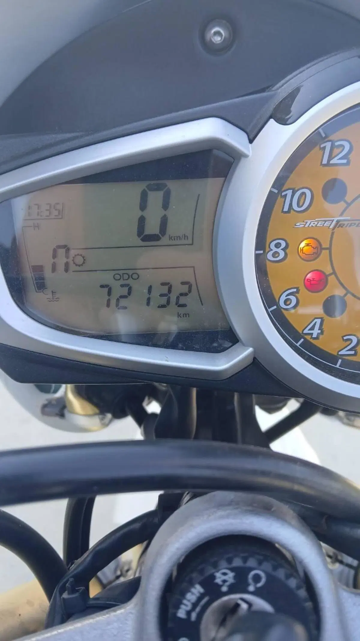 Triumph Street Triple (2007 - 12) (9)
