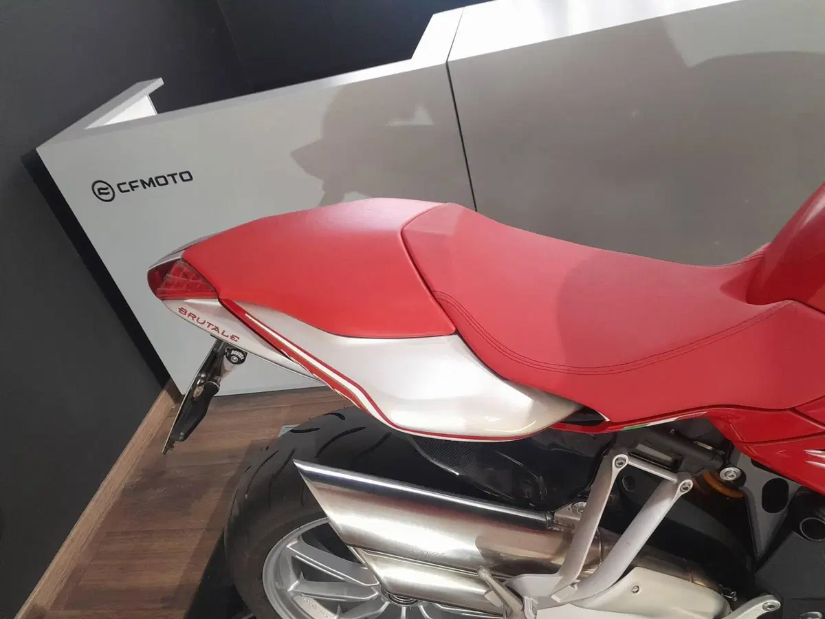 MV Agusta Brutale 1090 RR (2009 - 15) (13)