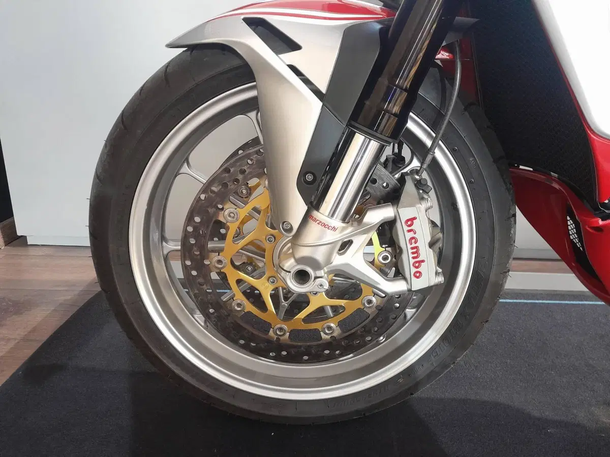 MV Agusta Brutale 1090 RR (2009 - 15) (20)