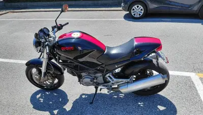 Ducati Monster 620 I.E. Dark (2002) usata