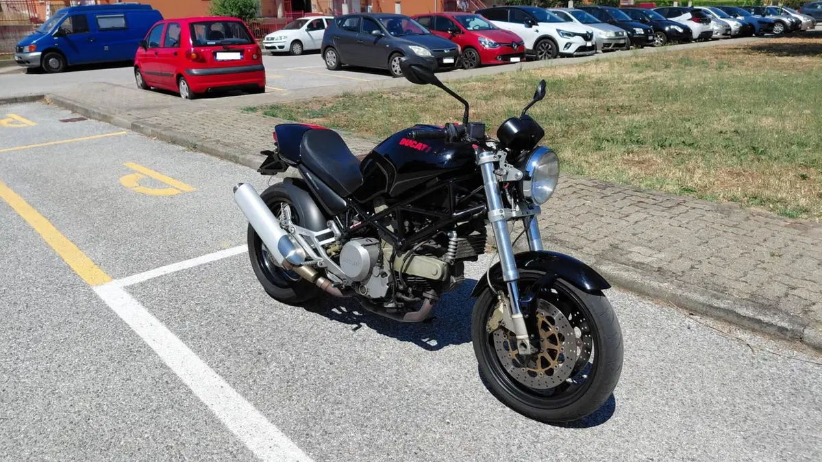 Ducati Monster 620 I.E. Dark (2002) (4)
