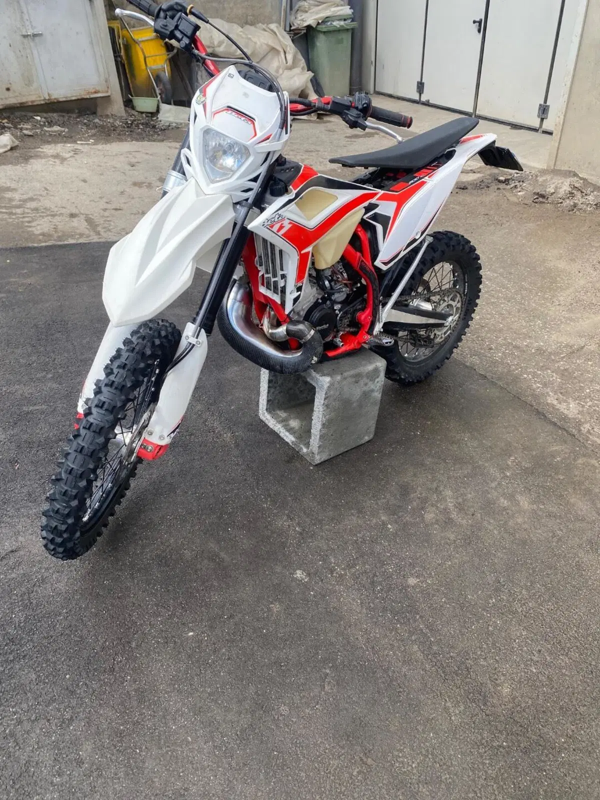 Betamotor RR 200 2T Enduro (2020) (2)