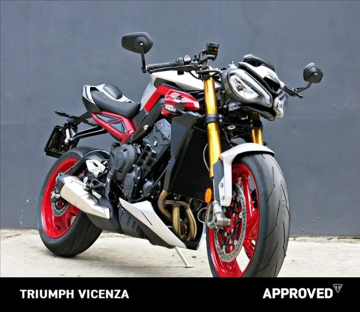 Triumph Street Triple 765 RX (2026) (9)