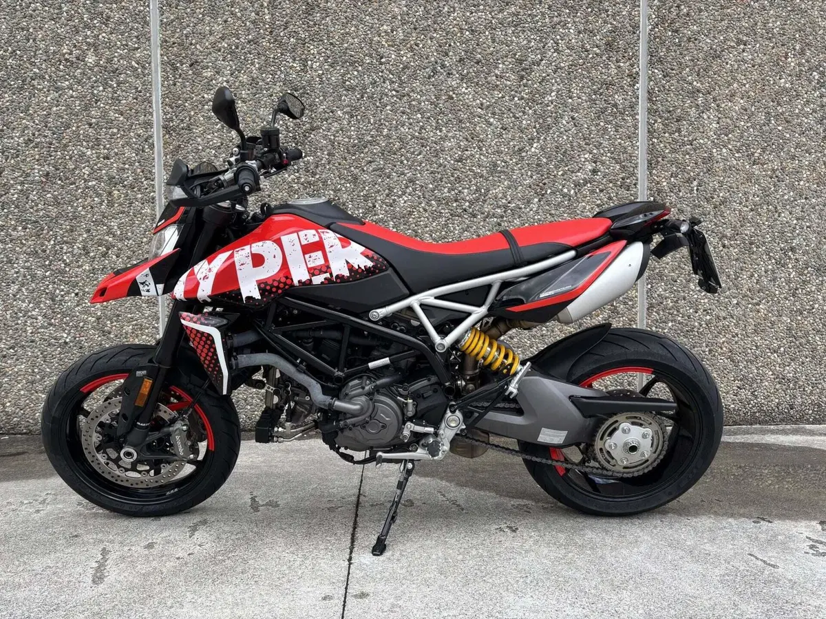 Ducati Hypermotard 950 RVE (2022 - 25) (2)