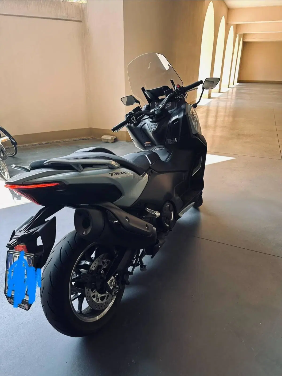 Yamaha T-Max 560 Tech Max (2025 - 26) (2)