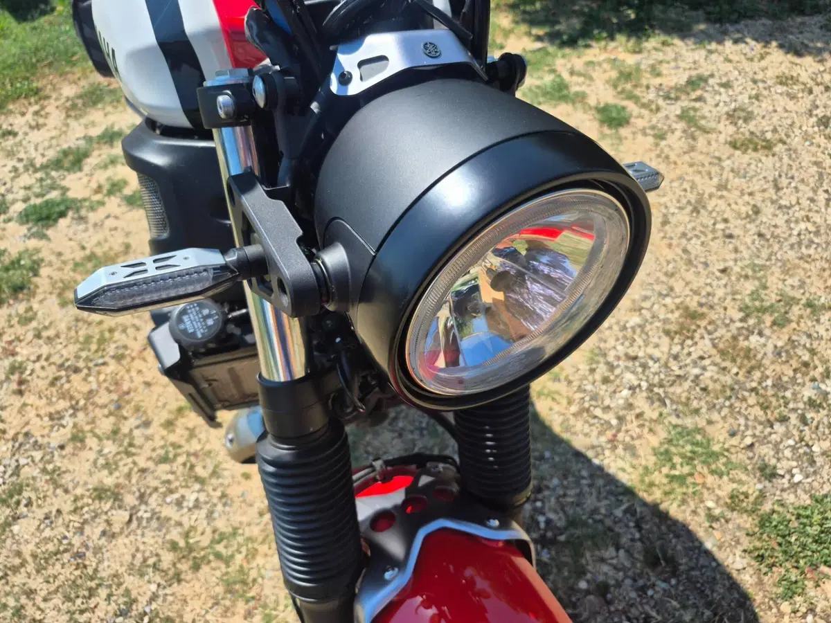 Yamaha XSR 700 (2022 - 26) (6)