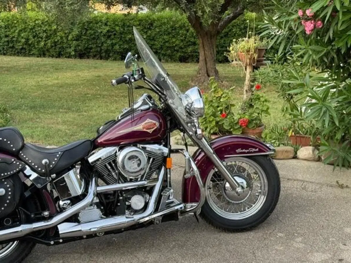 Harley-Davidson 1340 Heritage Classic (1984 - 98) - FLSTC (2)