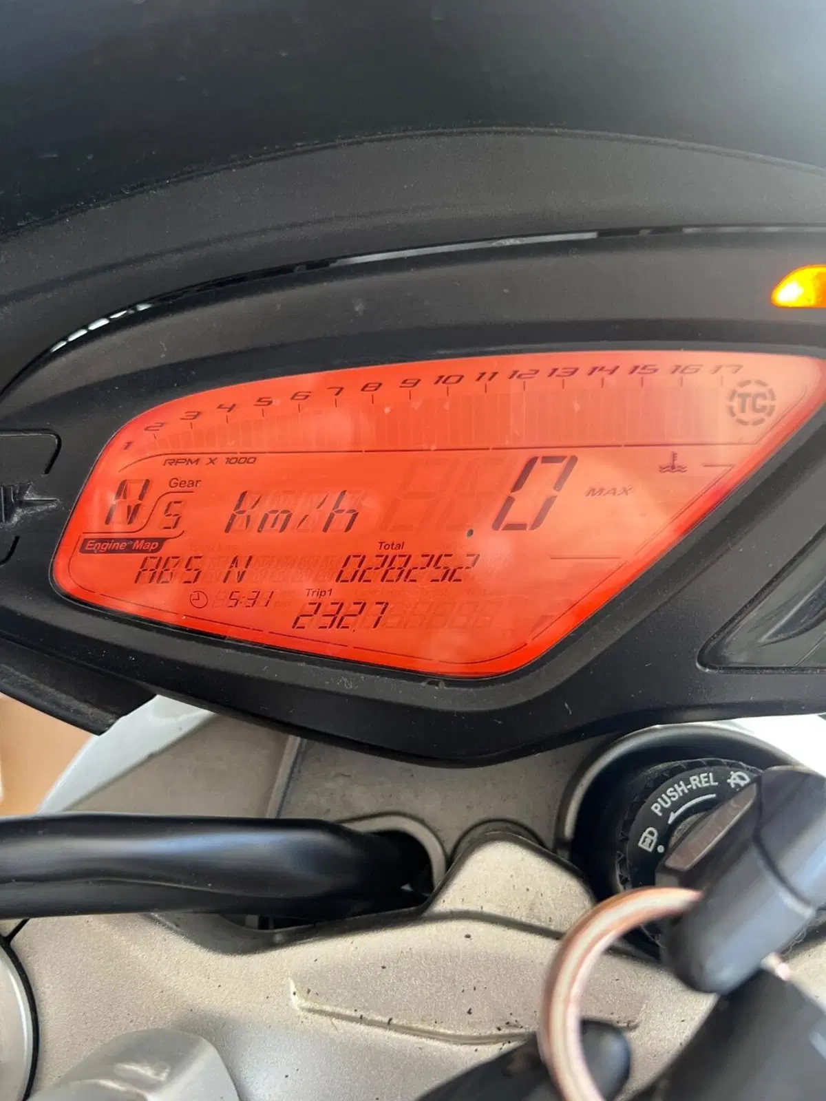 MV Agusta Brutale 800 (2012 - 15) (3)
