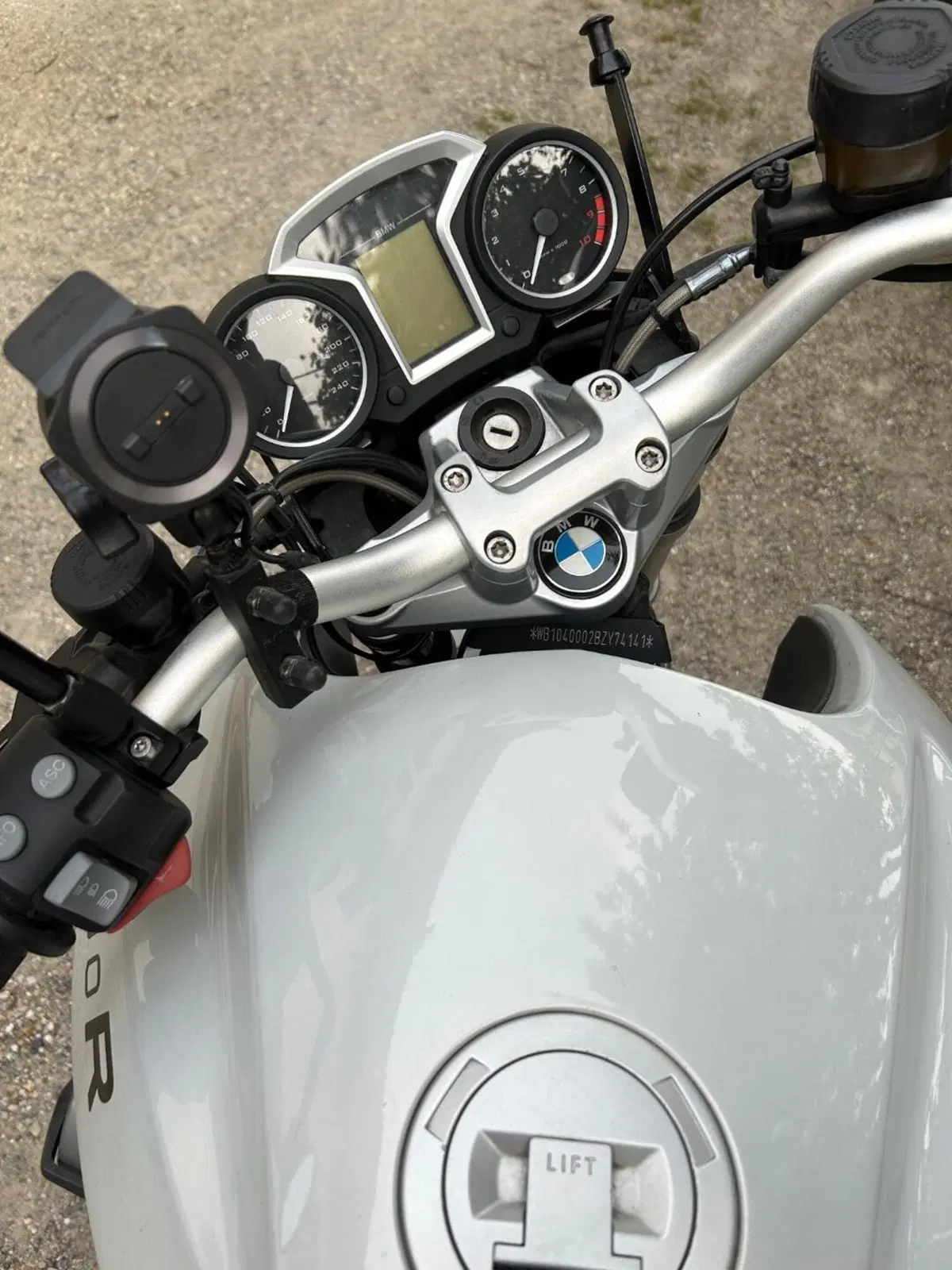 Bmw R 1200 R (2011 - 14) (9)