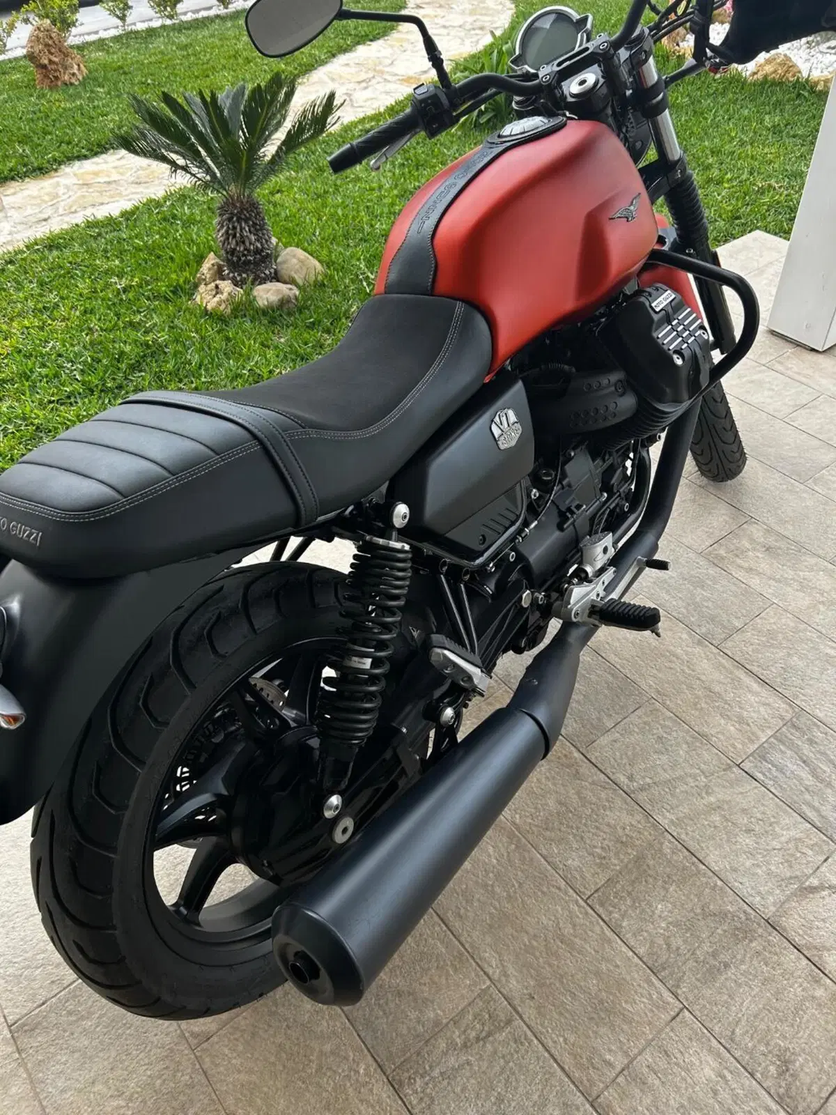 Moto Guzzi V7 850 Stone Special Abs (2021) (2)