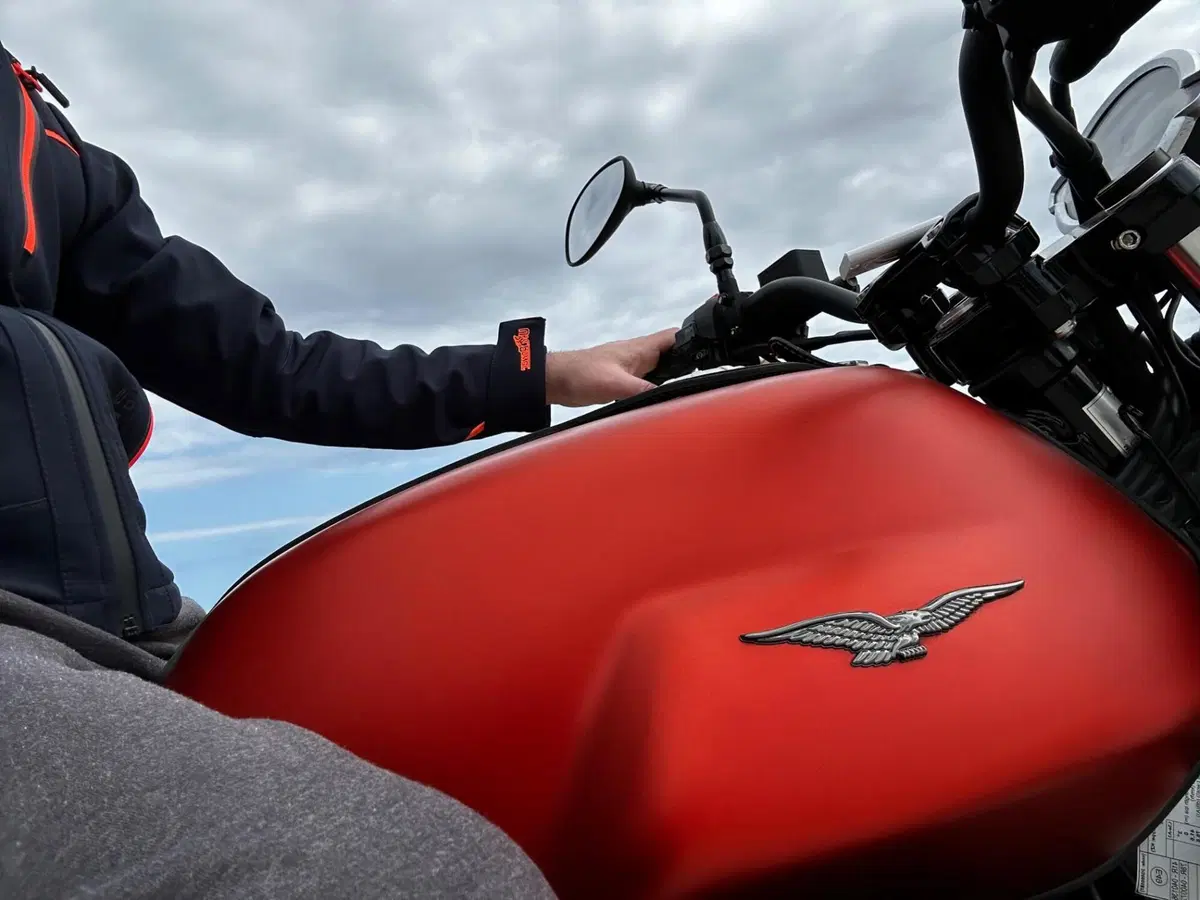 Moto Guzzi V7 850 Stone Special Abs (2021) (3)