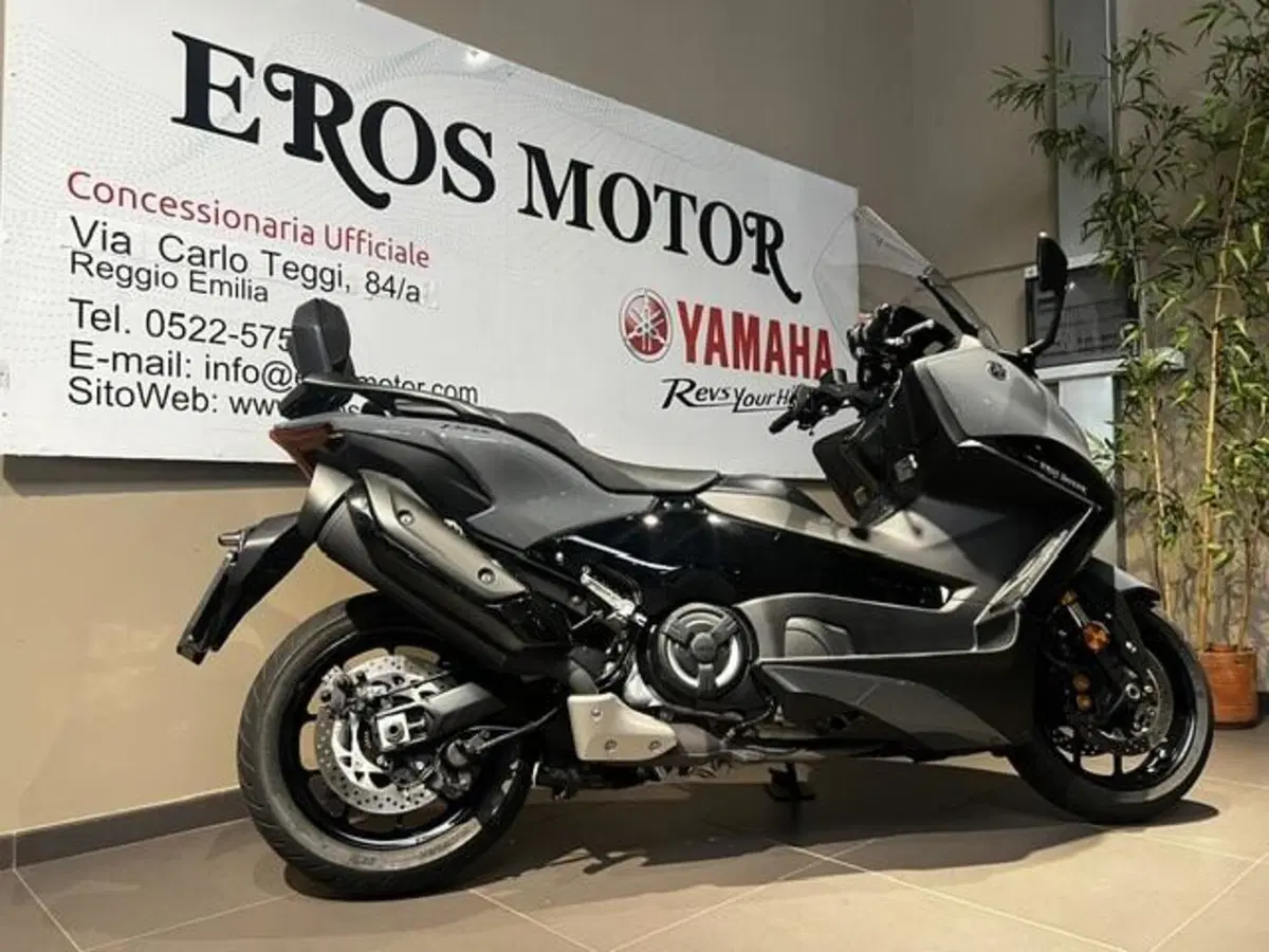 Yamaha T-Max 560 Tech Max (2022 - 24) (3)