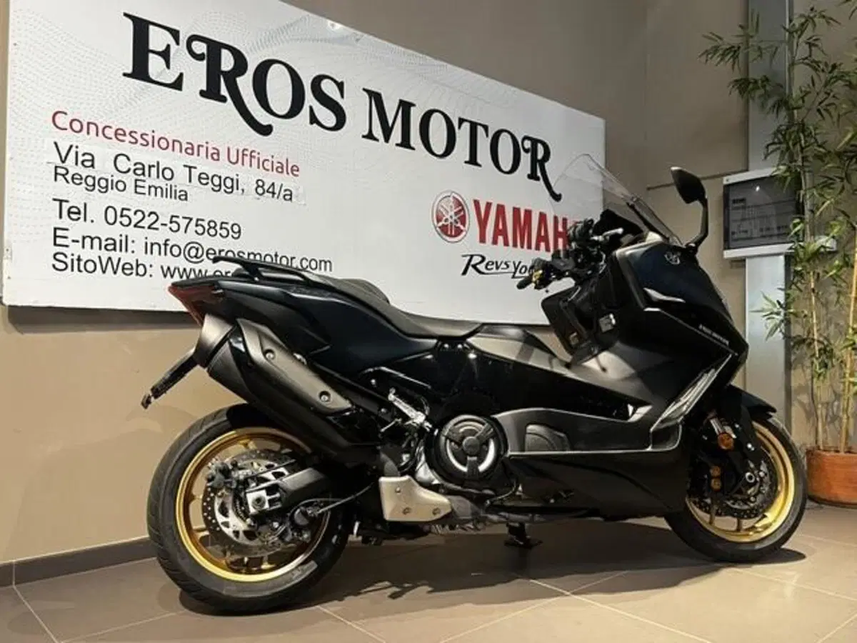 Yamaha T-Max 560 Tech Max (2022 - 24) (3)