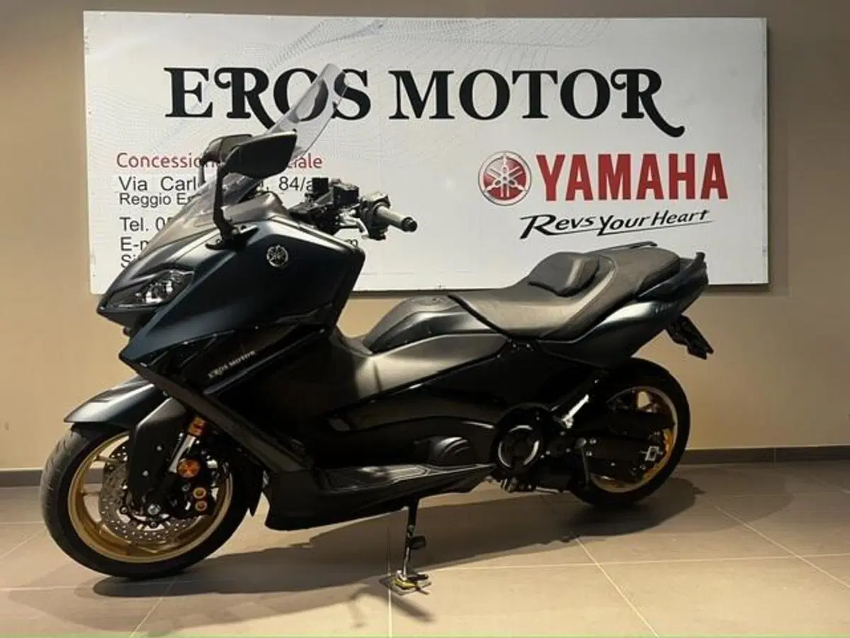 Yamaha T-Max 560 Tech Max (2022 - 24) (2)