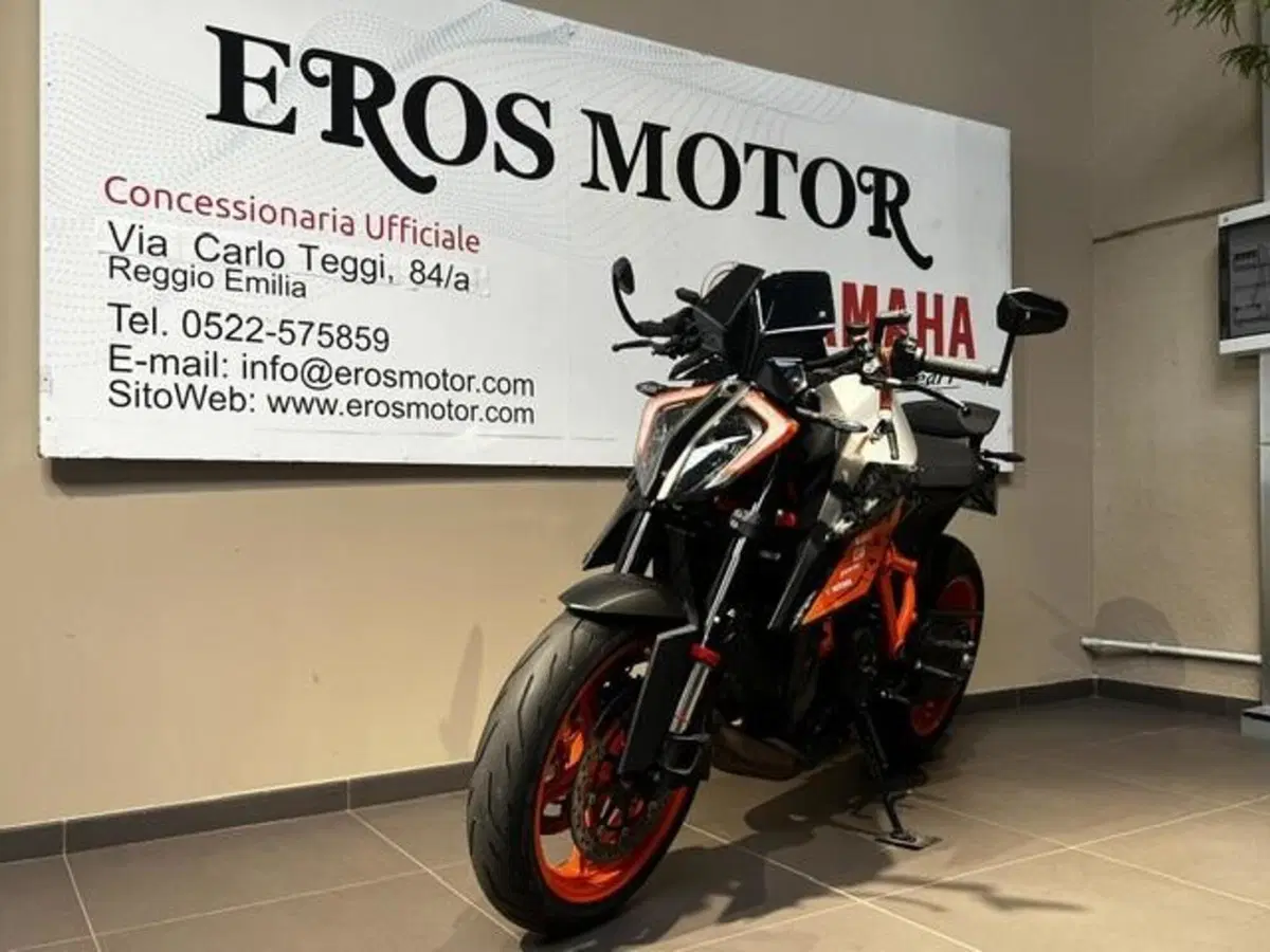 KTM 1290 Super Duke R (2022 - 23) (4)