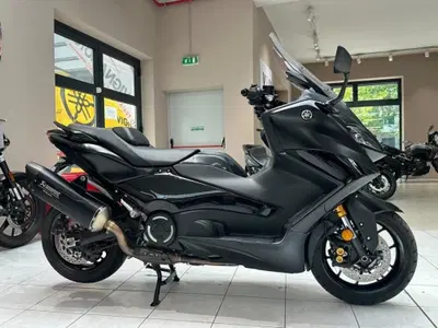Yamaha T-Max 560 Tech Max (2022 - 24) usata