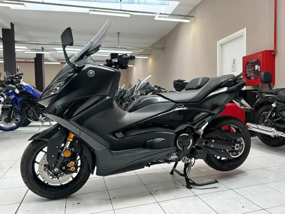 Yamaha T-Max 560 Tech Max (2022 - 24) (3)