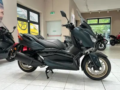 Yamaha X-Max 300 Tech Max (2021 - 24) usata