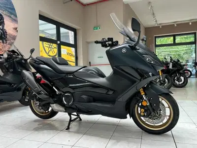 Yamaha T-Max 560 Tech Max (2022 - 24) usata