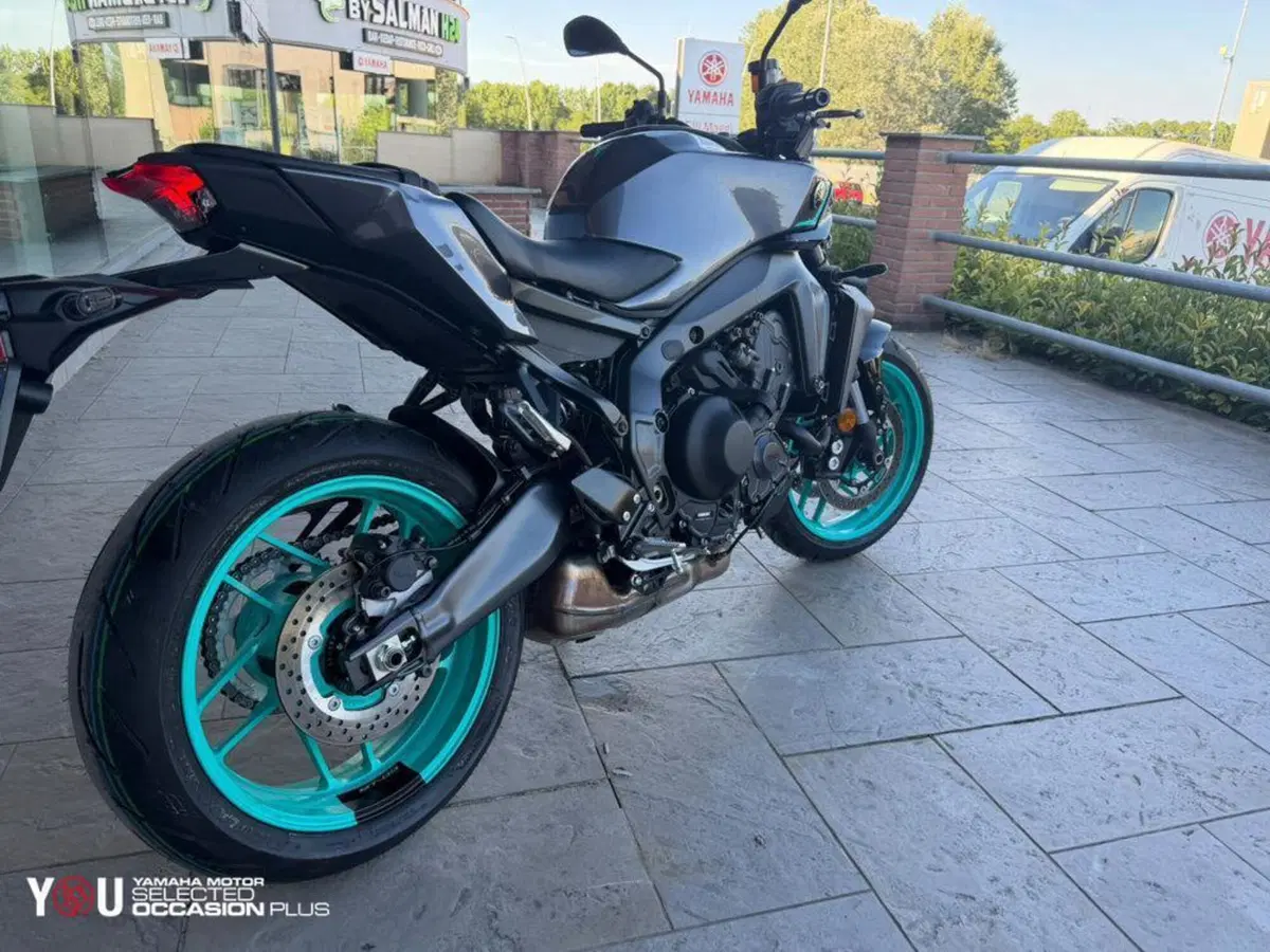Yamaha MT-09 Y-AMT (2024 - 26) (5)