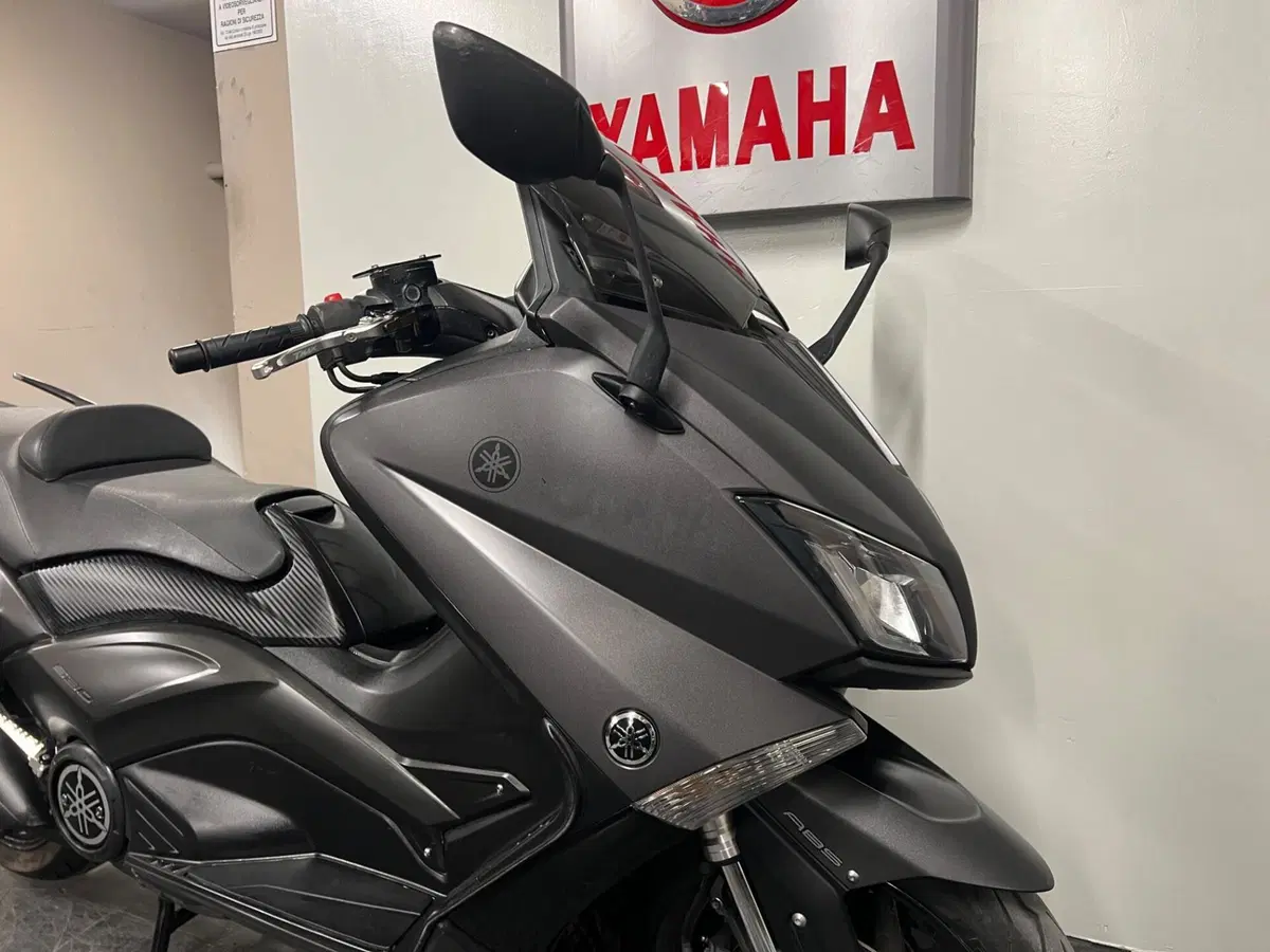 Yamaha T-Max 530 (2015 - 16) (2)