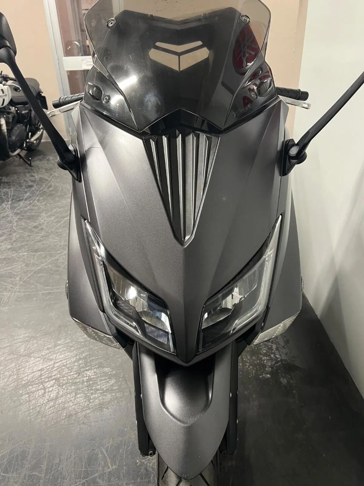 Yamaha T-Max 530 (2015 - 16) (3)