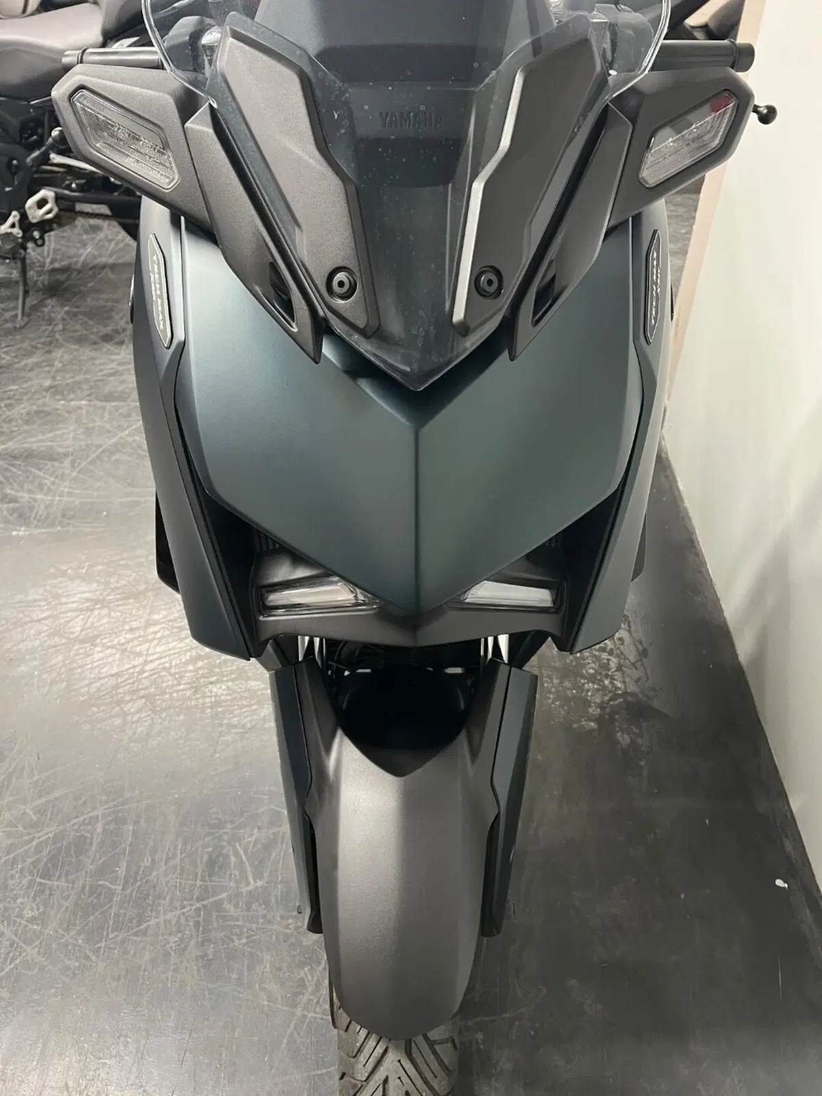 Yamaha X-Max 300 Tech Max (2021 - 24) (3)
