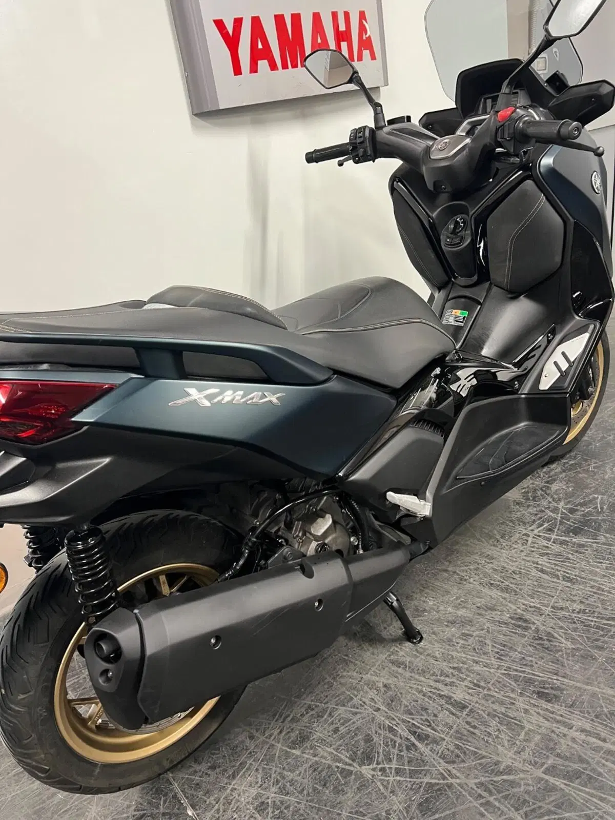 Yamaha X-Max 300 Tech Max (2021 - 24) (4)
